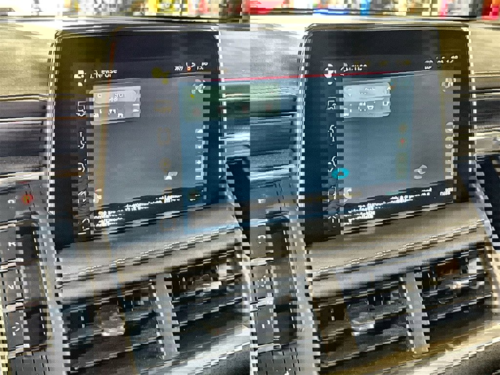 Used 2024 GMC Yukon XL SLT image 21