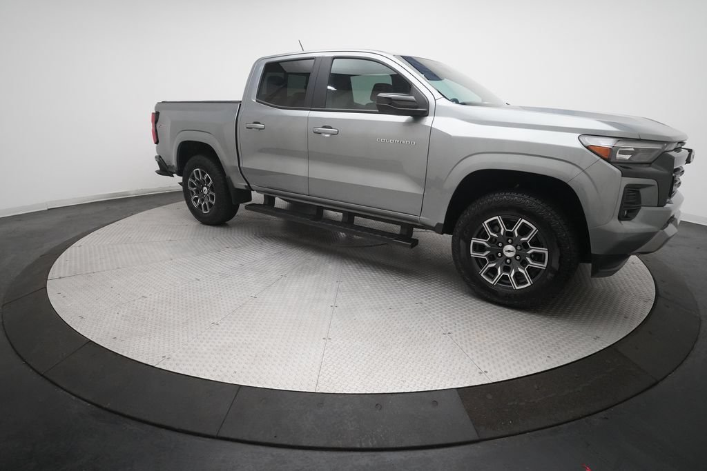 Used 2024 Chevrolet Colorado Z71 w/ Z71 Convenience Package 2 AWD/4WD image 35