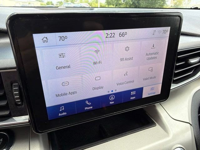 Used 2022 Ford Explorer XLT w/ Equipment Group 202A AWD/4WD image 23