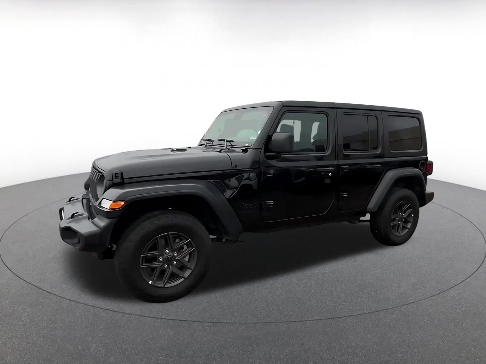 Used 2025 Jeep Wrangler Sport S image 3