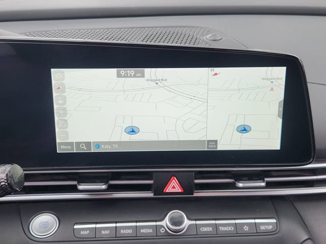 Used 2024 Hyundai Elantra Limited FWD image 12