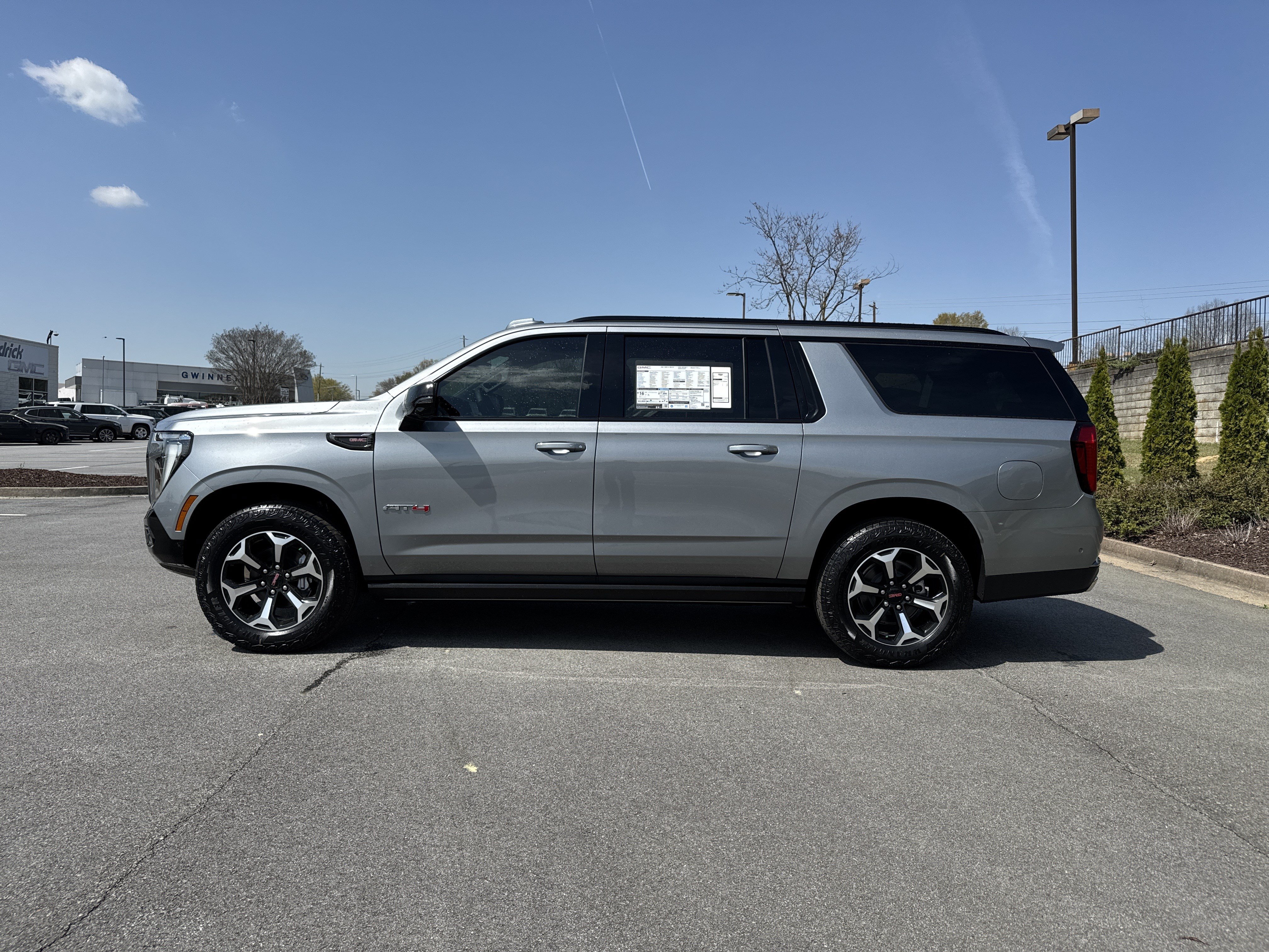 New 2026 GMC Yukon XL AT4 w/ AT4 Premium Plus Package AWD/4WD image 7