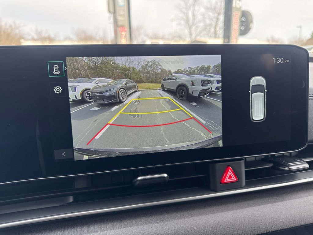 New 2026 Kia Carnival EX image 4