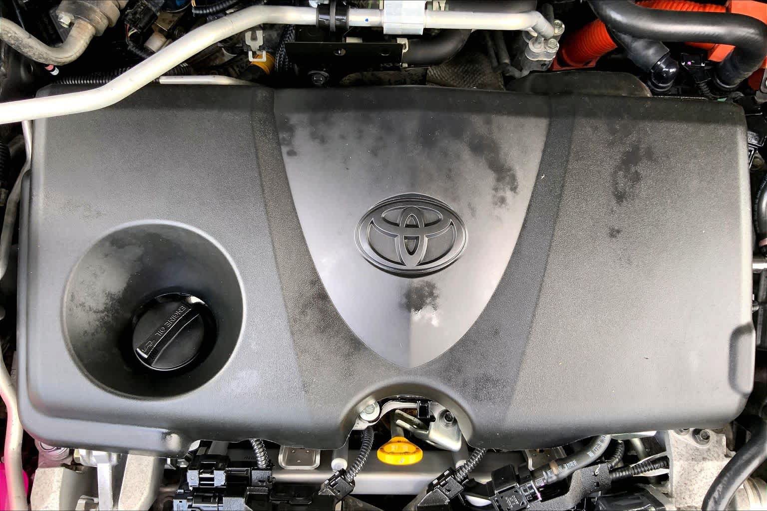 Used 2022 Toyota RAV4 SE AWD/4WD image 32