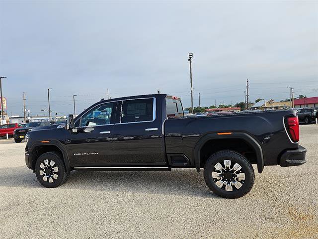 Used 2025 GMC Sierra 2500 Denali w/ Denali Reserve Package image 2
