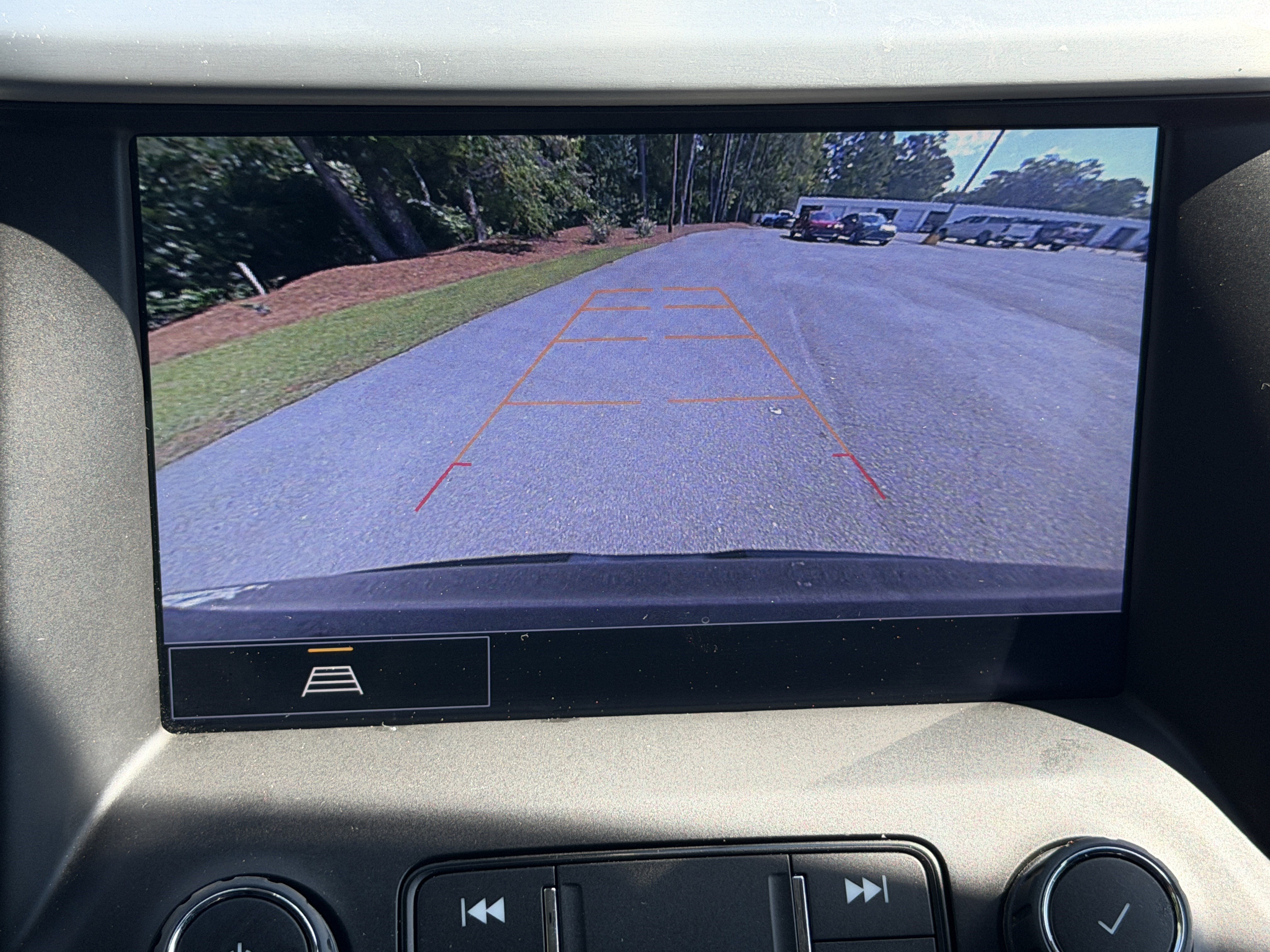 Used 2023 GMC Acadia SLT FWD image 26