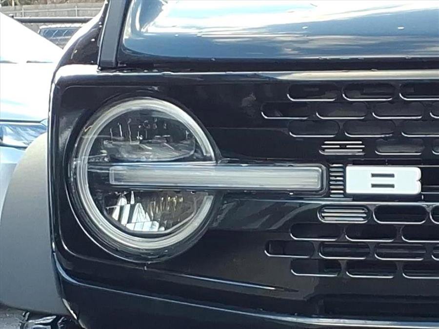 Used 2024 Ford Bronco Wildtrak image 3