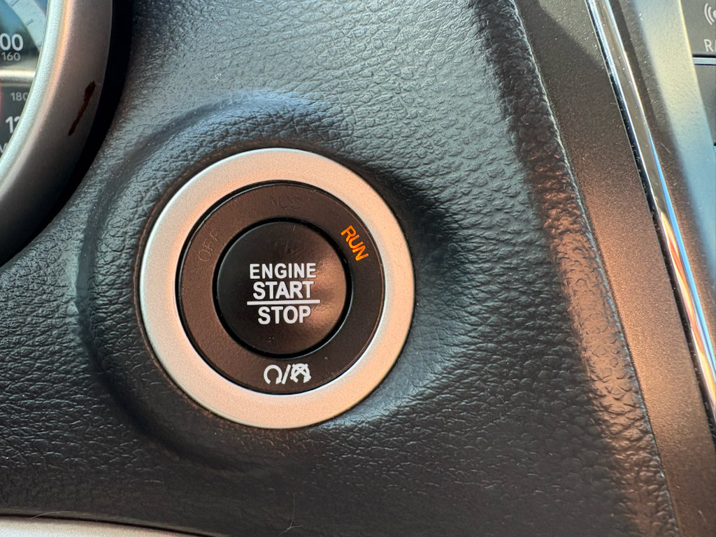 Used 2017 Dodge Journey SXT w/ Premium Group FWD image 31