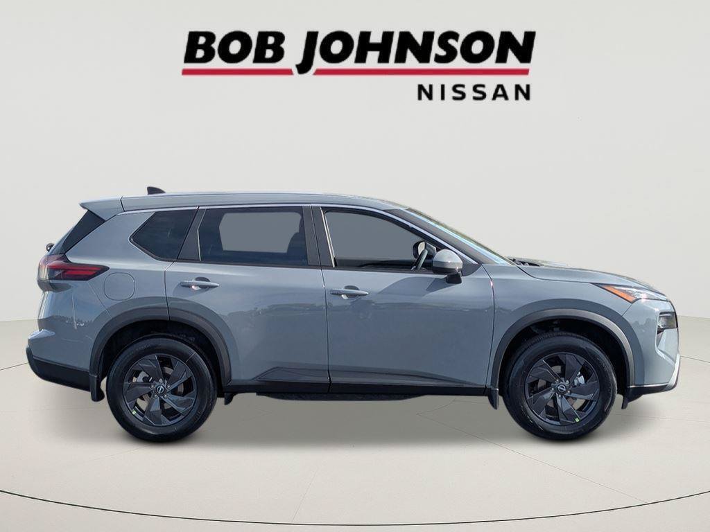 New 2026 Nissan Rogue SV AWD/4WD image 2