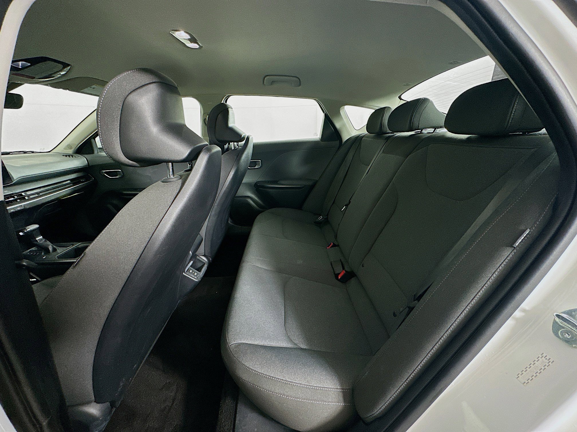 Used 2025 Kia K4 LXS image 26
