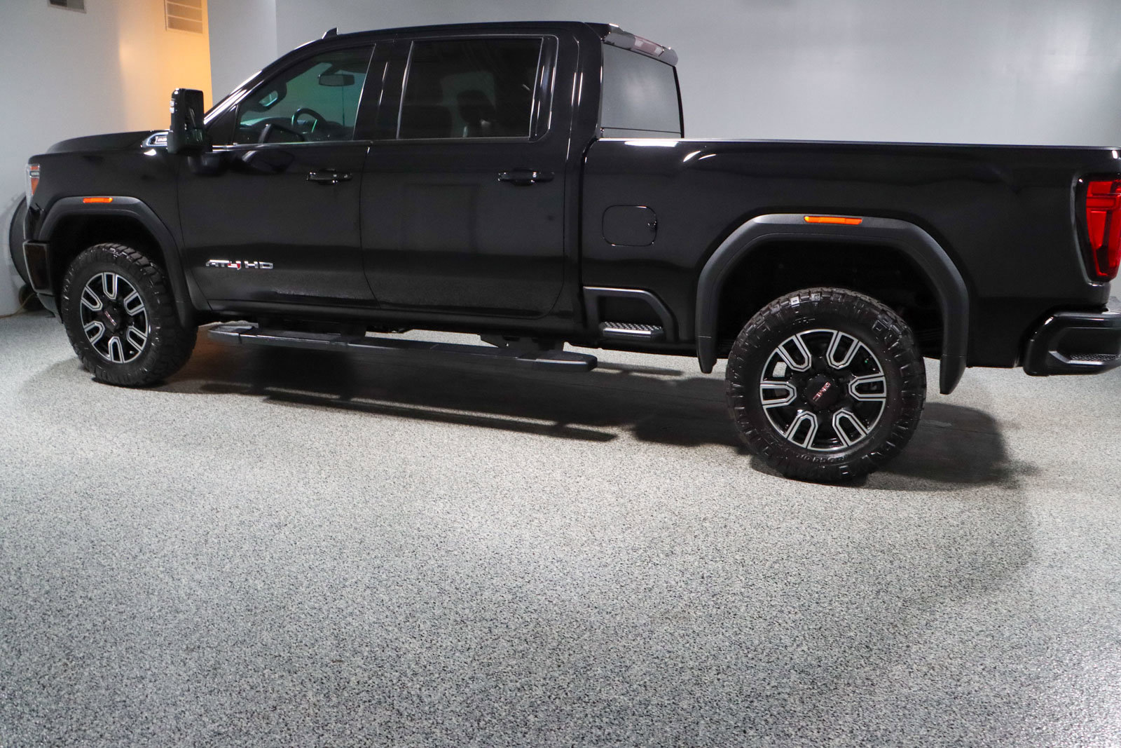 Used 2021 GMC Sierra 2500 AT4 image 10