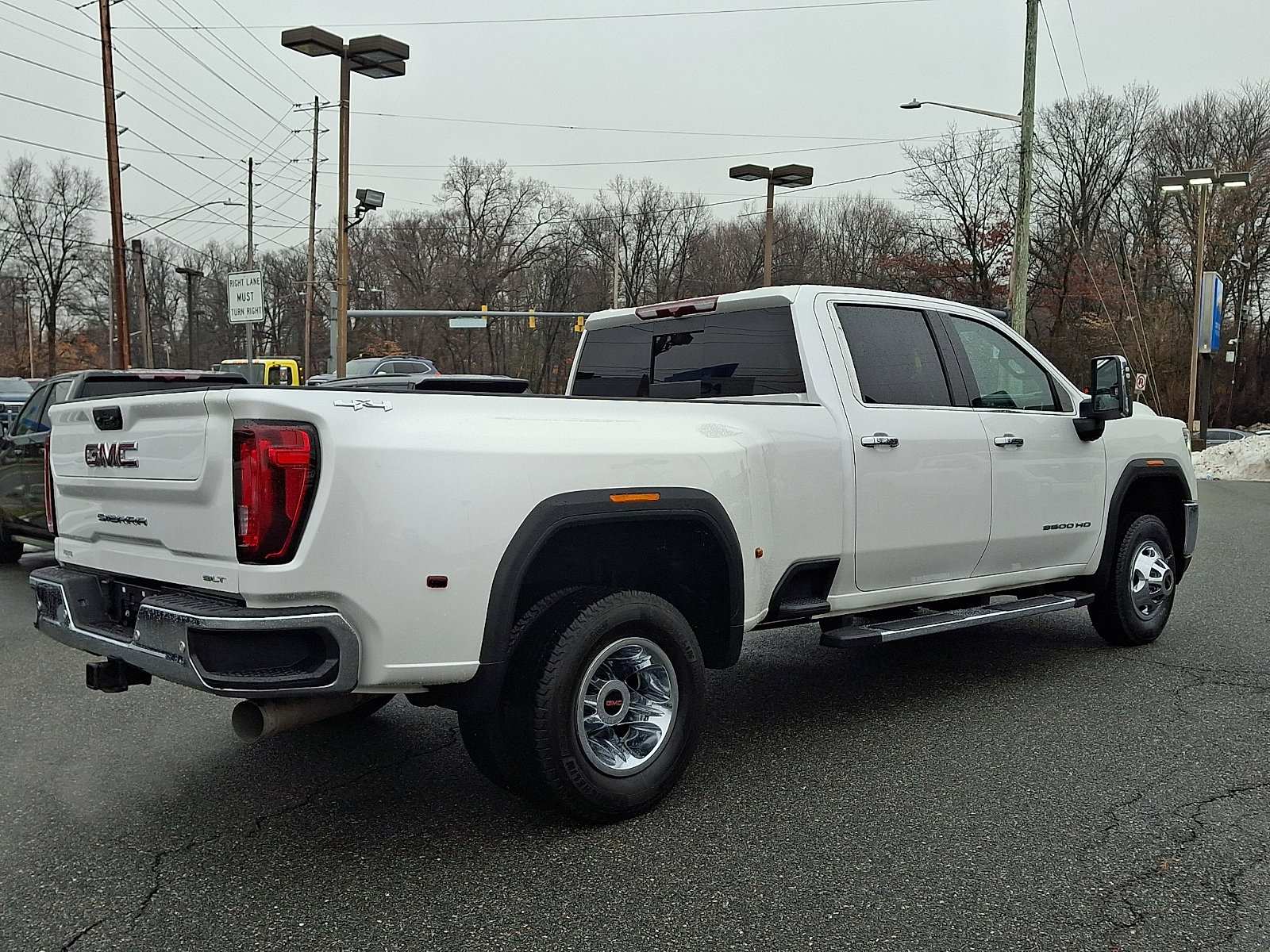 Certified 2023 GMC Sierra 3500 SLT w/ SLT Premium Package image 6