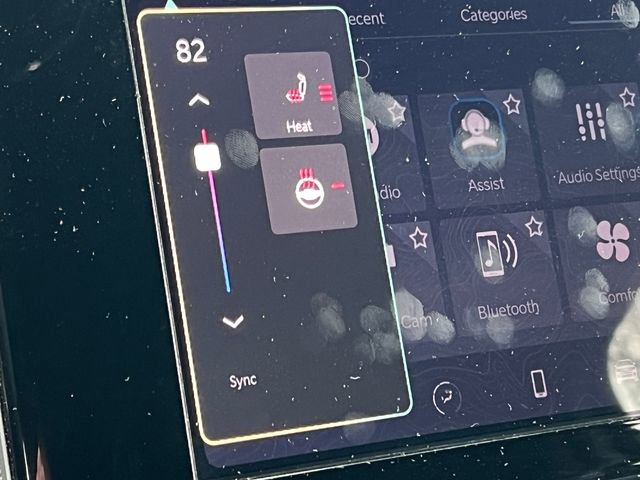 Used 2024 Jeep Grand Cherokee Altitude image 24