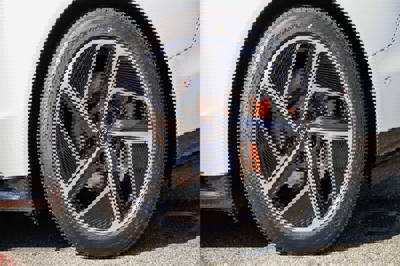 Used 2024 Audi RS e-tron GT w/ Carbon Performance Package image 8