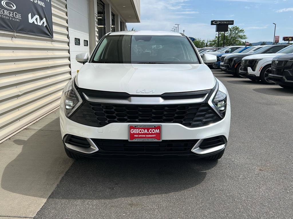 New 2025 Kia Sportage LX image 2