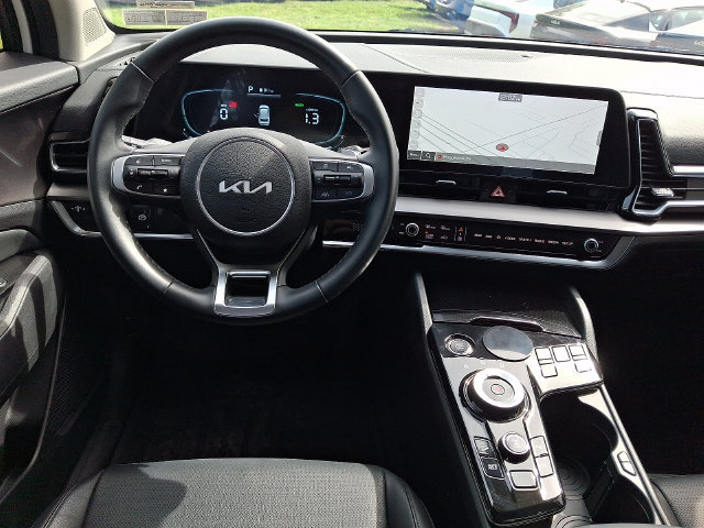 Certified 2025 Kia Sportage EX AWD/4WD image 11