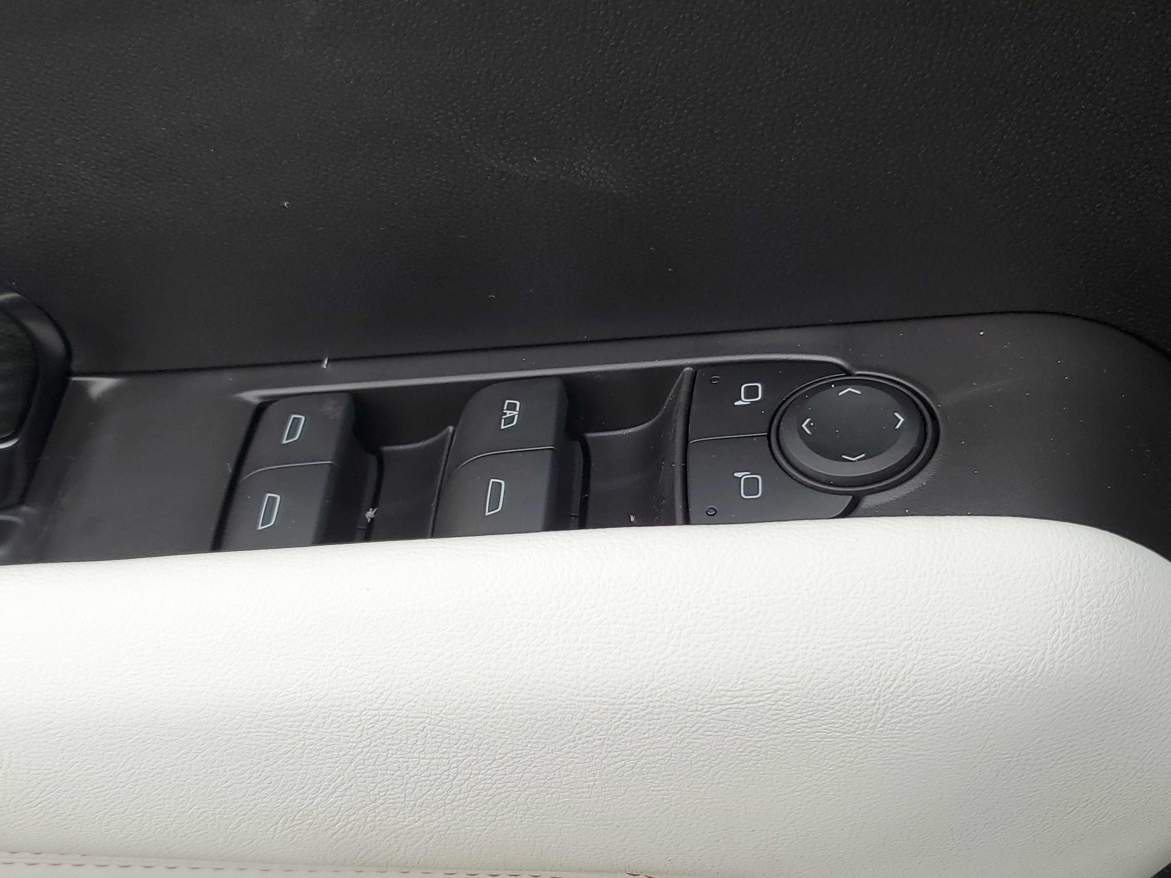 New 2026 GMC Canyon AT4X w/ LPO, Black Badging Package image 25