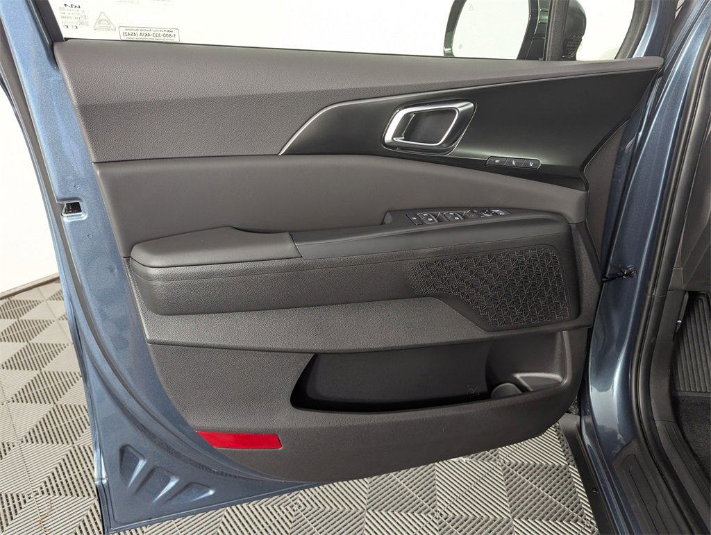 New 2026 Kia Carnival SX image 17