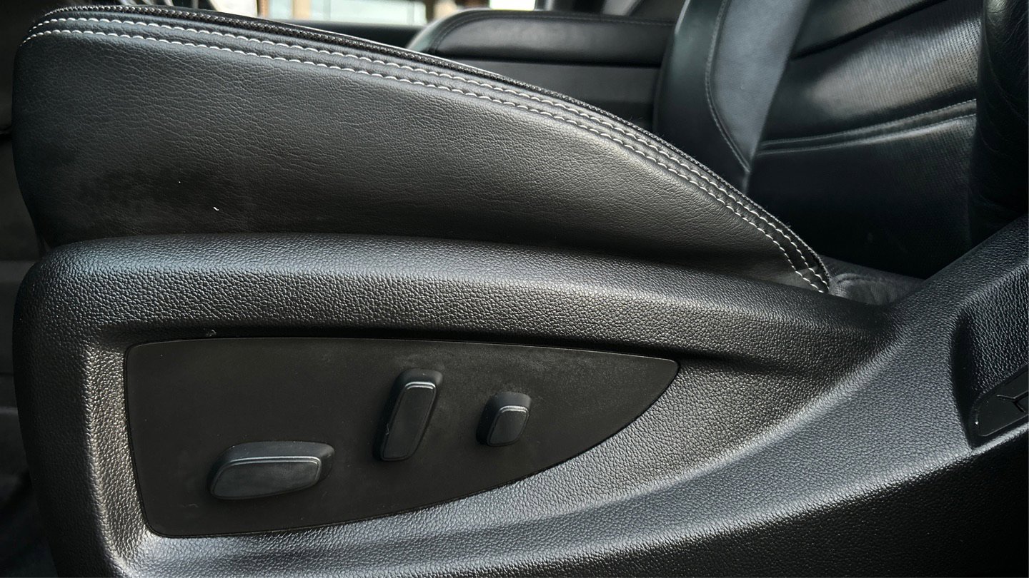 Used 2020 GMC Yukon XL Denali image 42