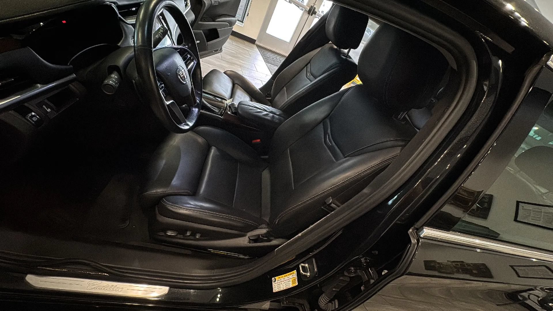 Used 2014 Cadillac XTS Luxury w/ Driver Awareness Package FWD image 24
