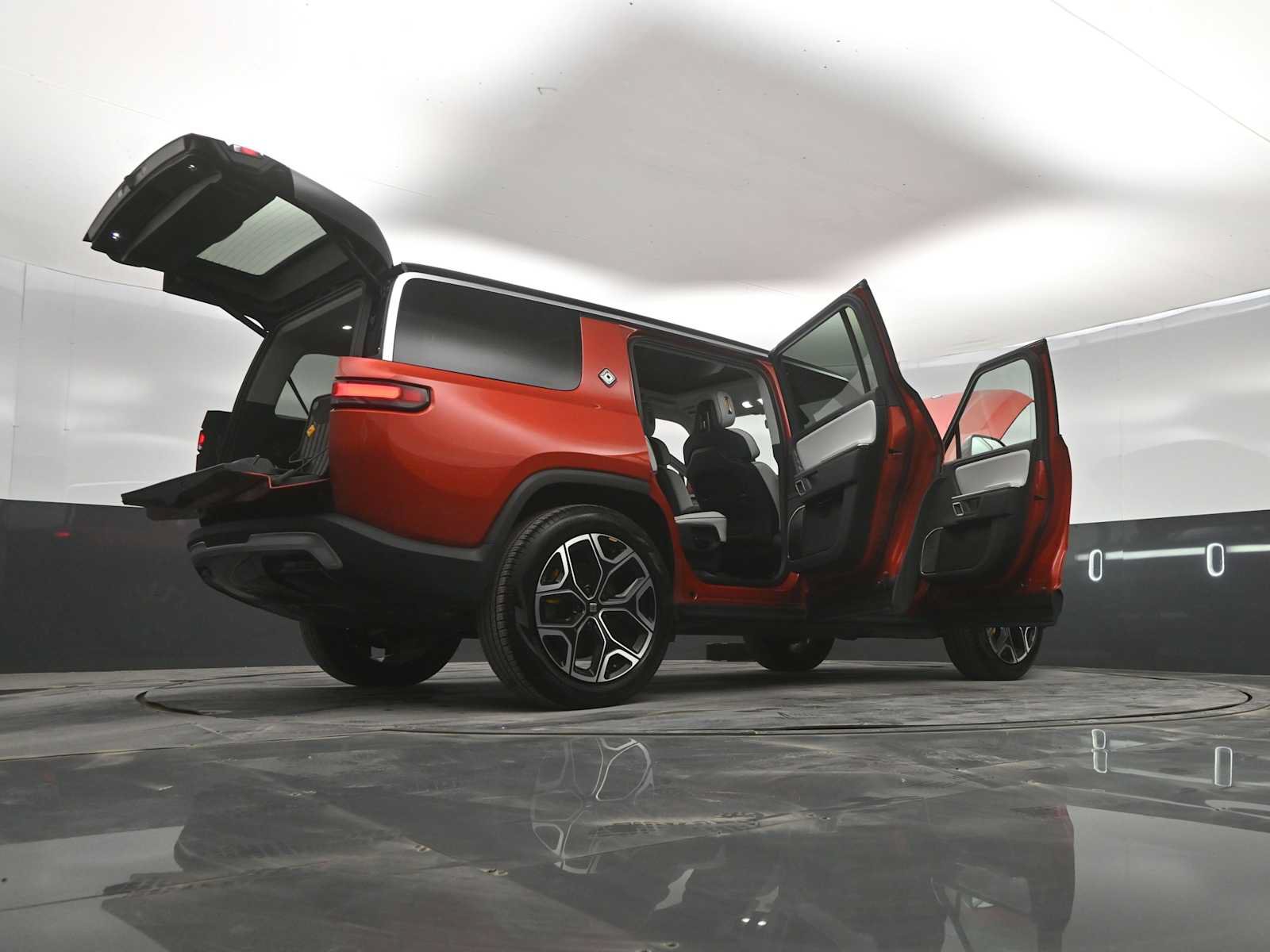 Used 2023 Rivian R1S Adventure Quad AWD/4WD image 46