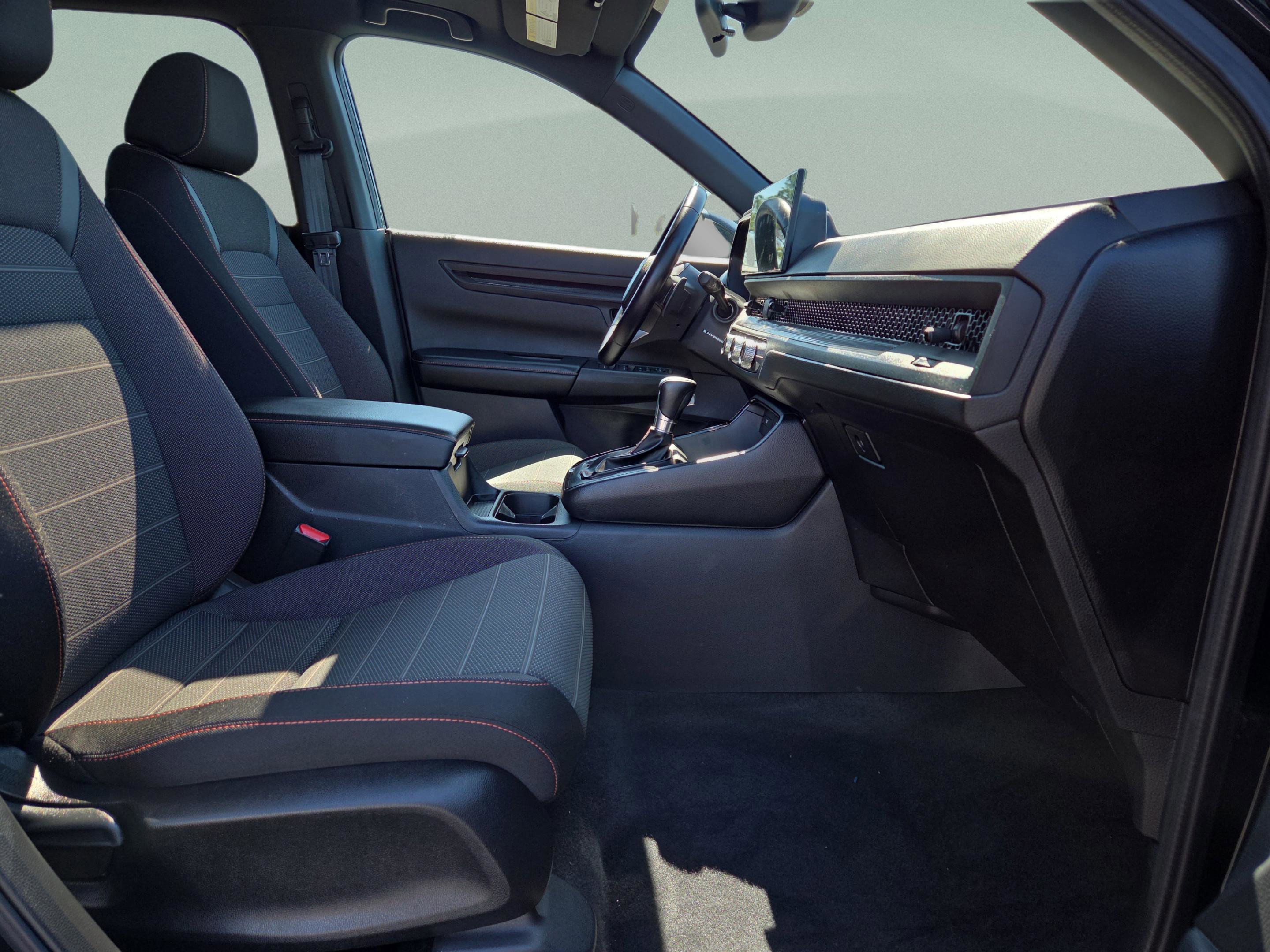 Used 2025 Honda CR-V Sport image 41