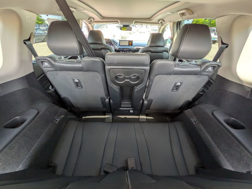Used 2023 Acura MDX FWD w/ Technology Package image 34