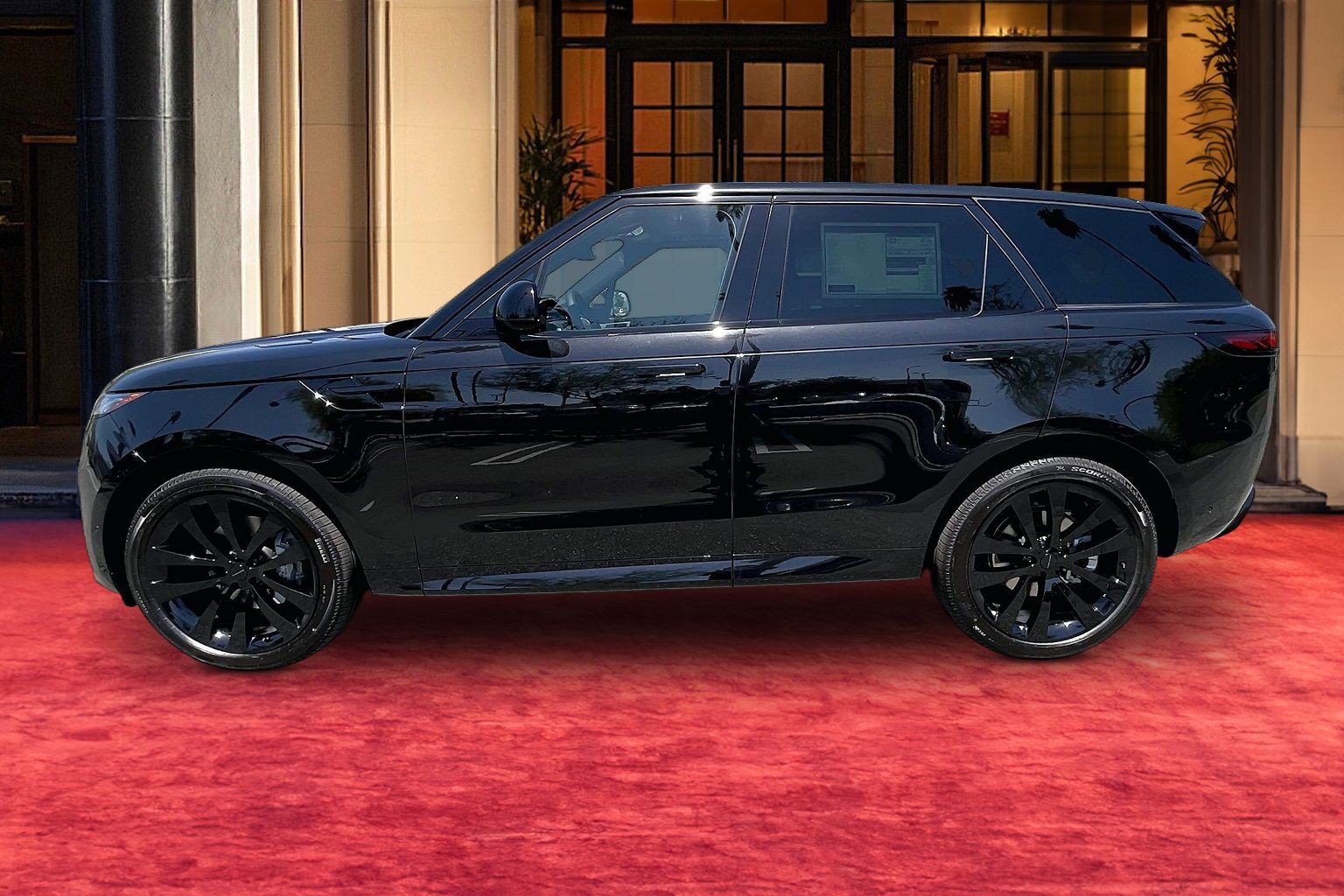 New 2027 Land Rover Range Rover Sport Dynamic SE AWD/4WD image 2