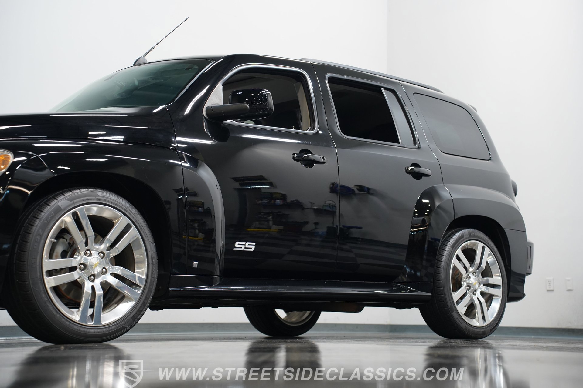 Used 2008 Chevrolet HHR SS FWD image 21