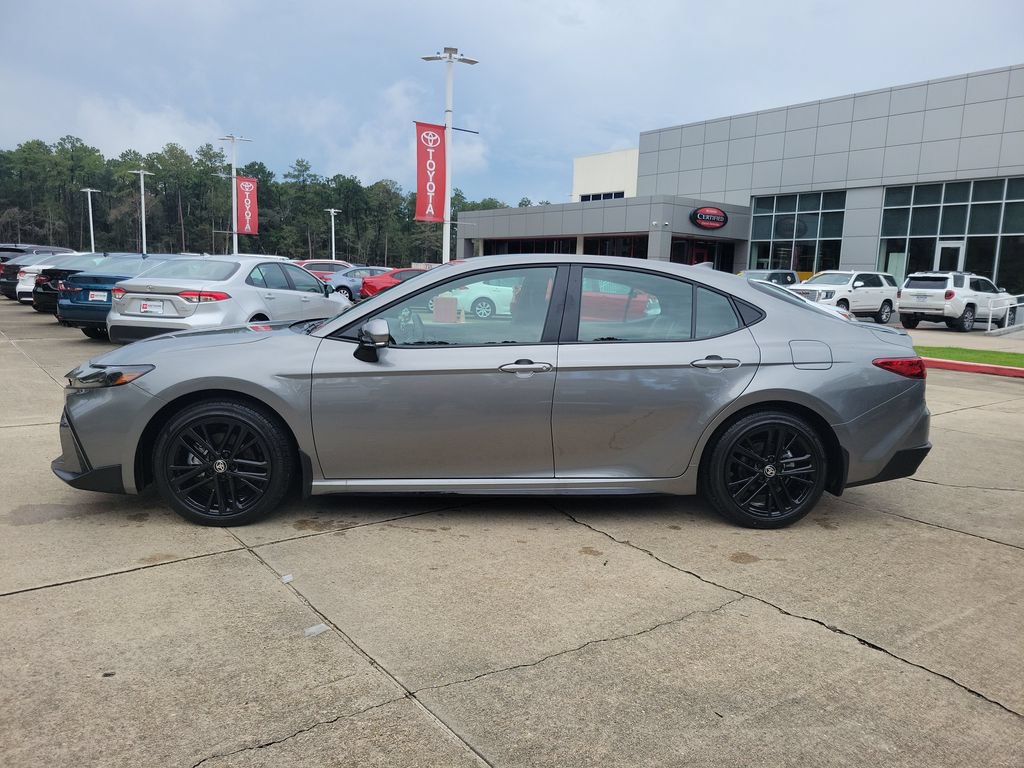 Used 2026 Toyota Camry SE w/ Multimedia Upgrade Package FWD image 2