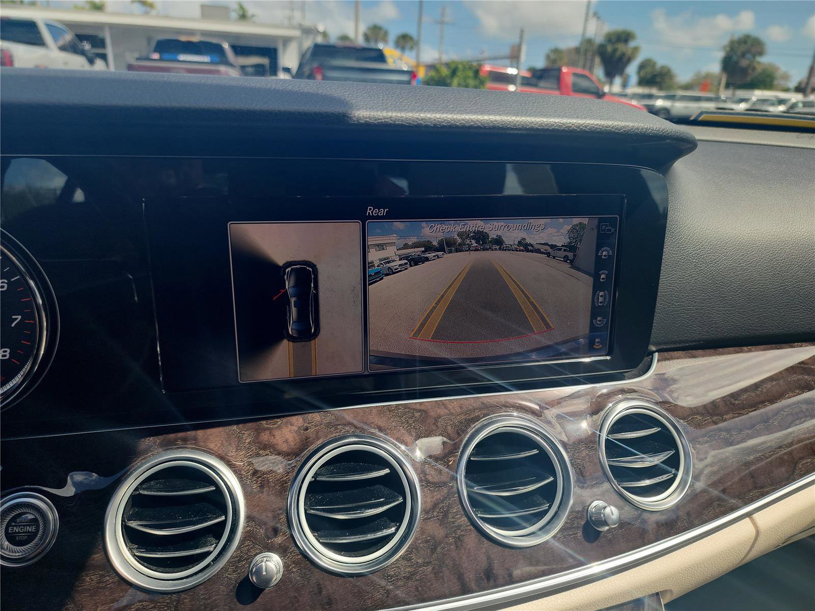 Used 2019 Mercedes-Benz E 300 image 32