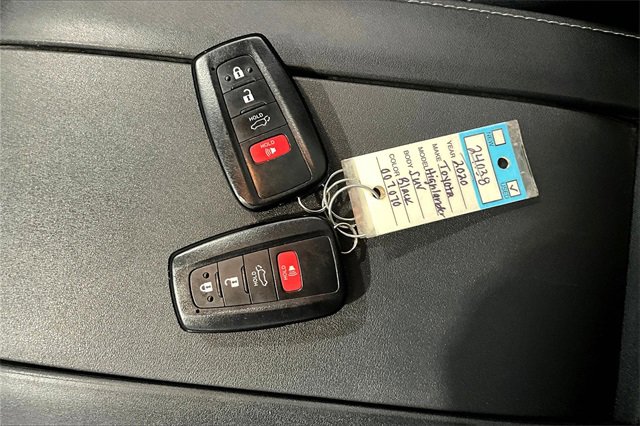 Used 2020 Toyota Highlander Limited image 37