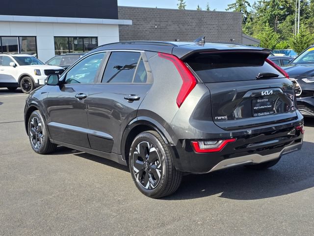 Certified 2023 Kia Niro Wave FWD image 3