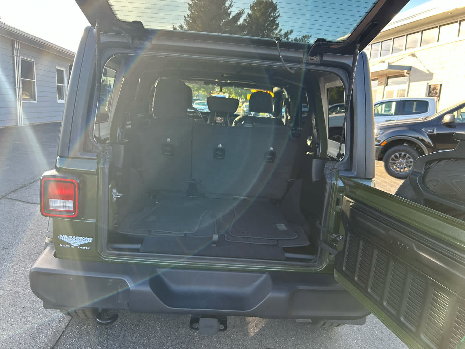 Used 2021 Jeep Wrangler Unlimited Sport AWD/4WD image 23