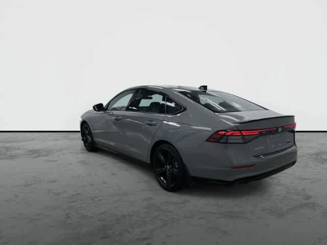 Used 2024 Honda Accord Sport image 2