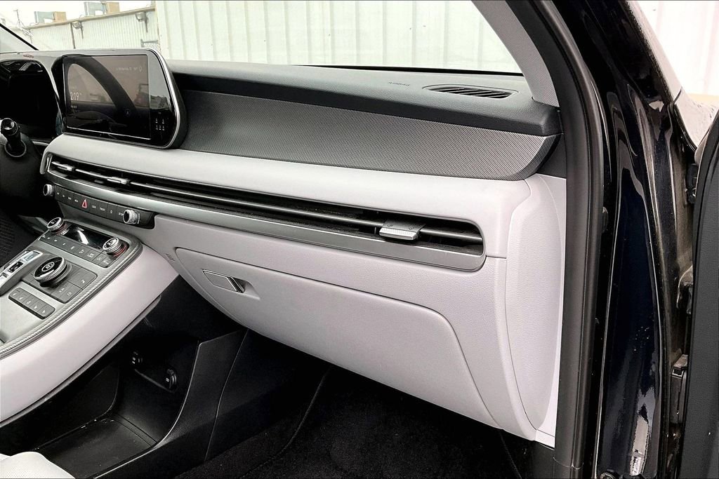 Used 2025 Hyundai Palisade SEL FWD image 19