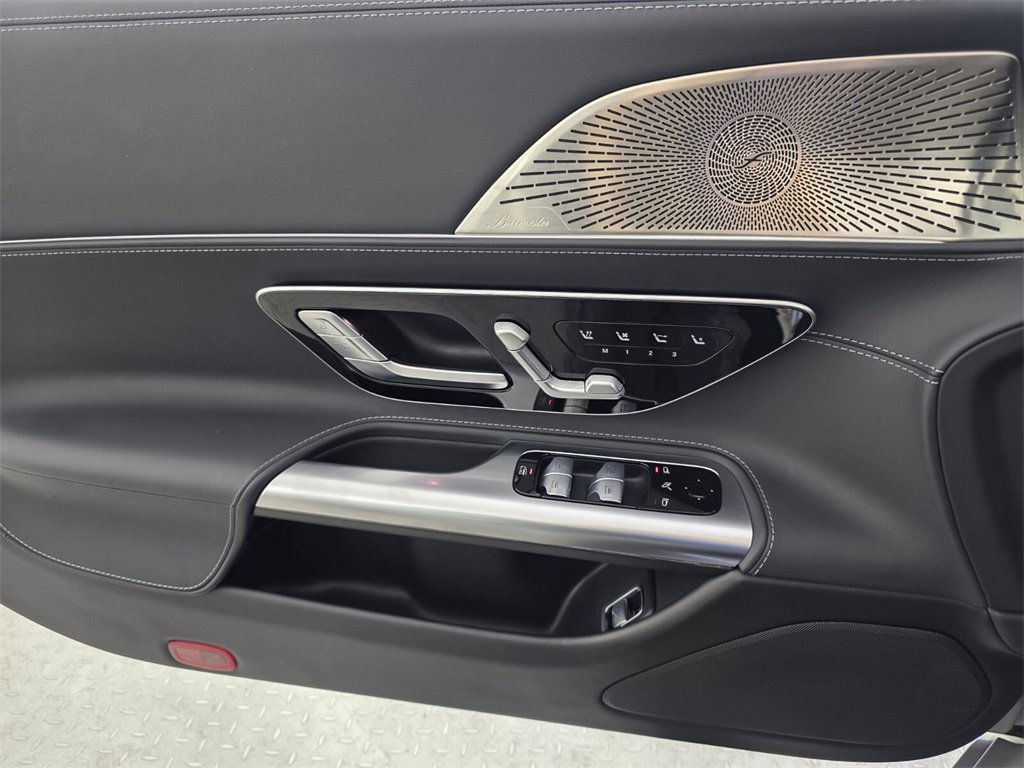 Certified 2022 Mercedes-Benz SL 55 AMG 4MATIC image 23