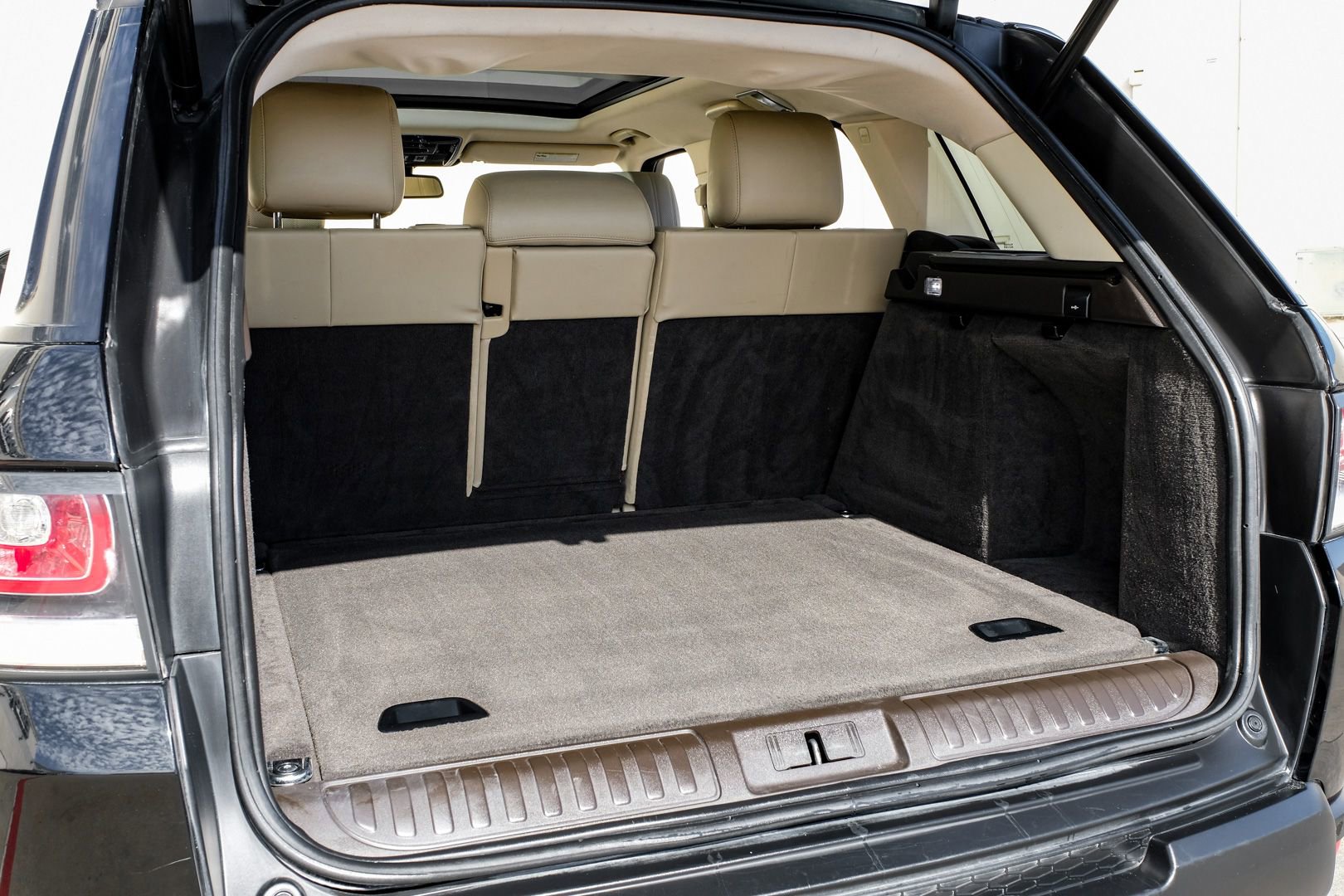 Used 2016 Land Rover Range Rover Sport Supercharged image 47