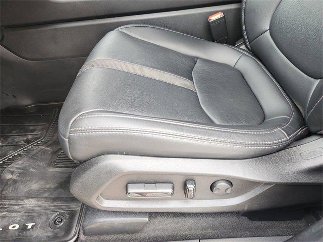 Used 2023 Honda Pilot Touring image 25