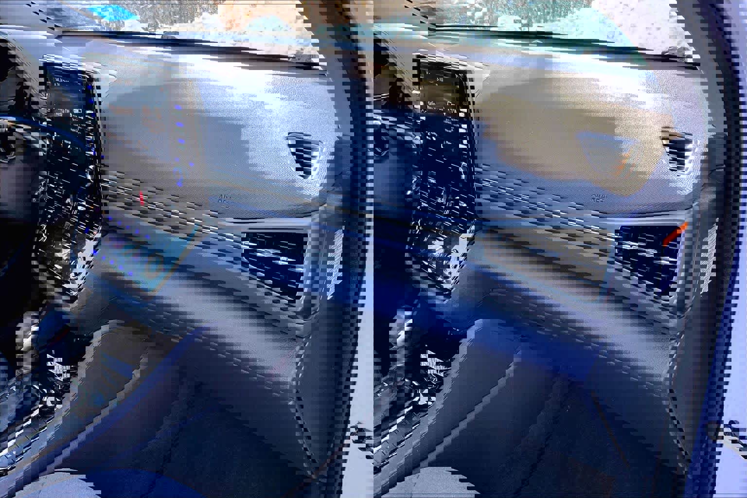 Used 2022 Hyundai Ioniq SEL image 18