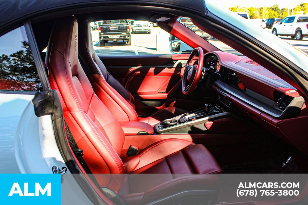 Used 2022 Porsche 911 Carrera S RWD image 21