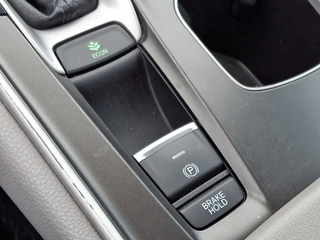 Used 2018 Honda Accord EX image 24