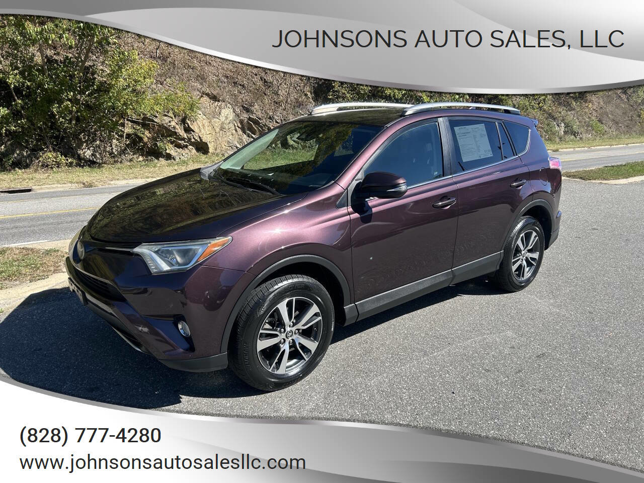 Used 2017 Toyota RAV4 XLE image 2