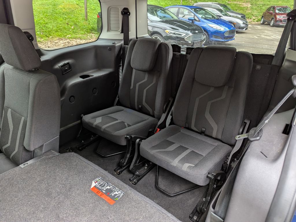 Used 2017 Ford Transit Connect XLT image 7