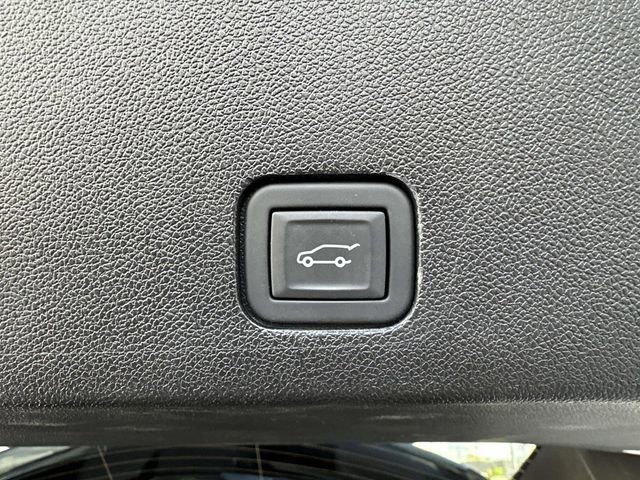 Certified 2024 Cadillac XT6 Premium Luxury w/ LPO, Floor Liner Package AWD/4WD image 30