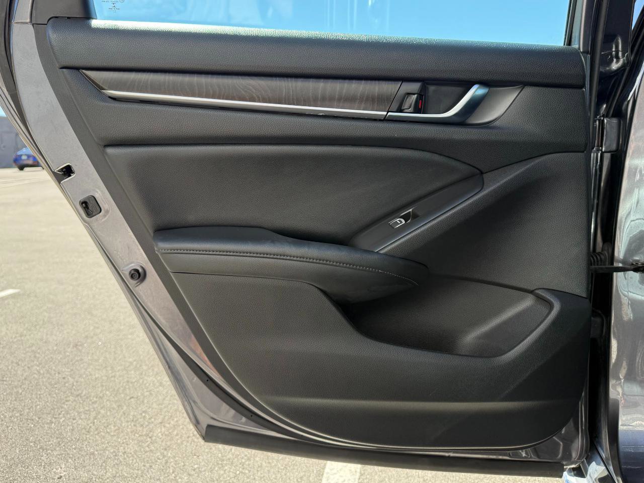 Used 2021 Honda Accord EX-L image 24