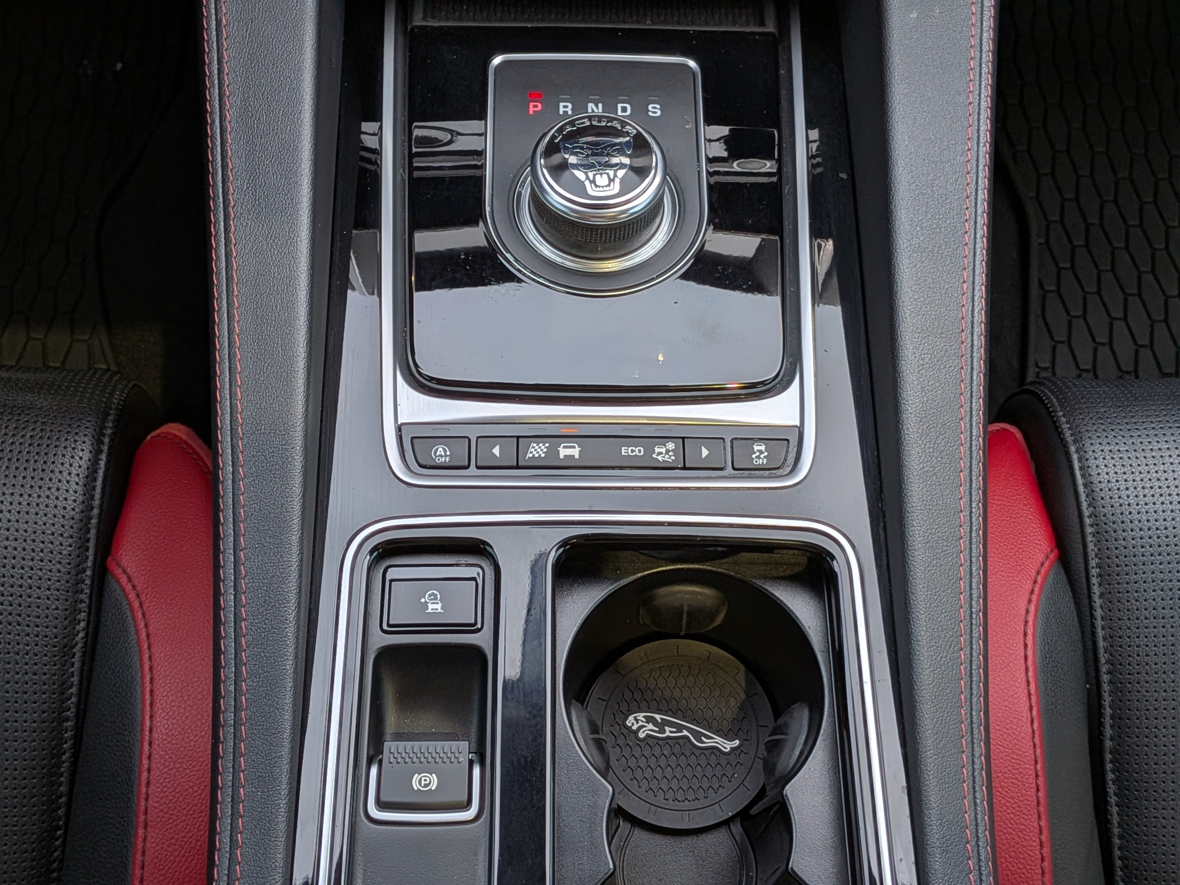 Used 2020 Jaguar F-PACE S AWD/4WD image 20