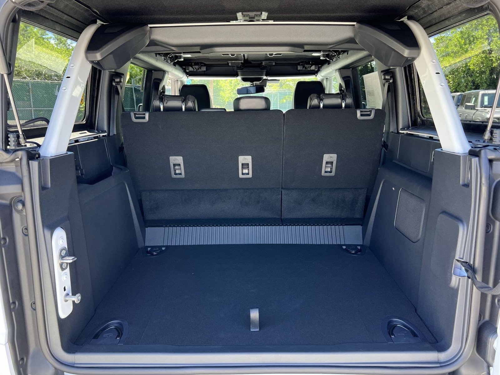 New 2026 Ford Bronco Outer Banks AWD/4WD image 25