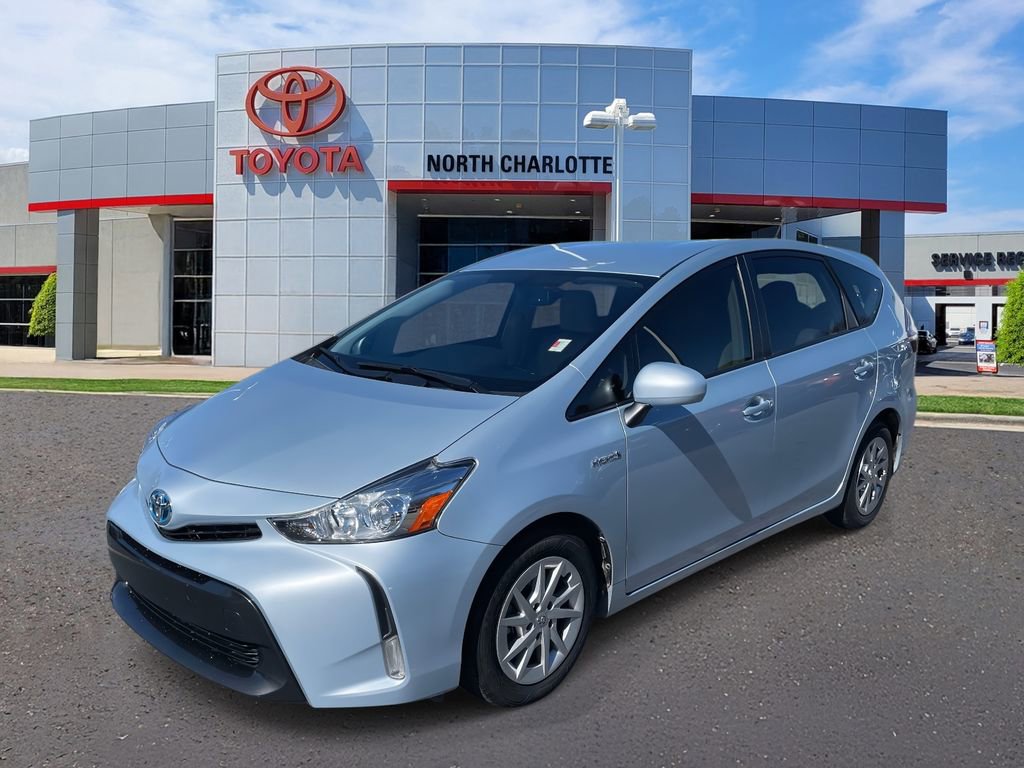 Used 2016 Toyota Prius V Four image 4