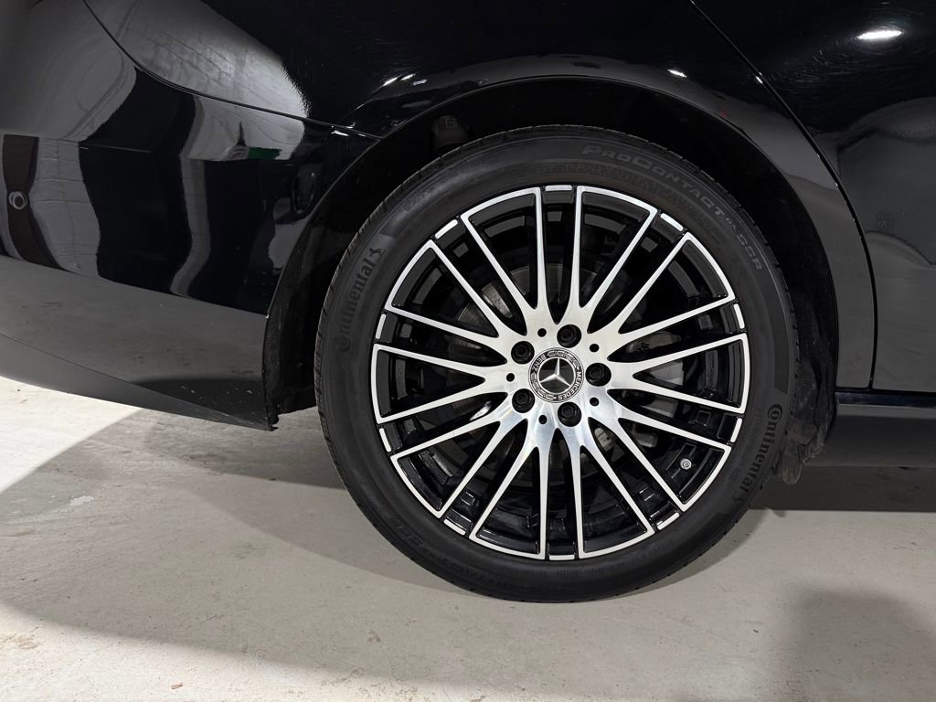 Used 2024 Mercedes-Benz C 300 Sedan image 31
